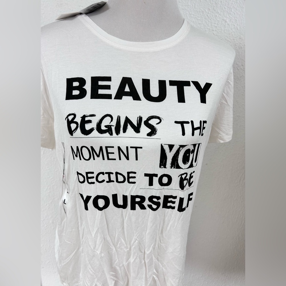 Women's White Graphic Short Sleeve Tee - Beauty Begins When…NWT sz Large